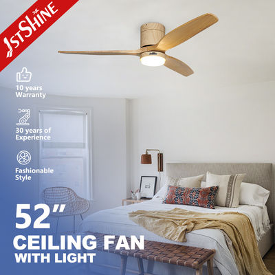 Harga yang bagus Hemat Energi 52in Flush Mount LED Ceiling Fan Dengan Pisau Kayu Solid on line