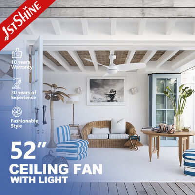 Harga yang bagus Kipas Langit-langit Plastik Putih Modern 52 Inci dengan Bilah ABS dan Lampu LED Terintegrasi Motor DC Senyap on line